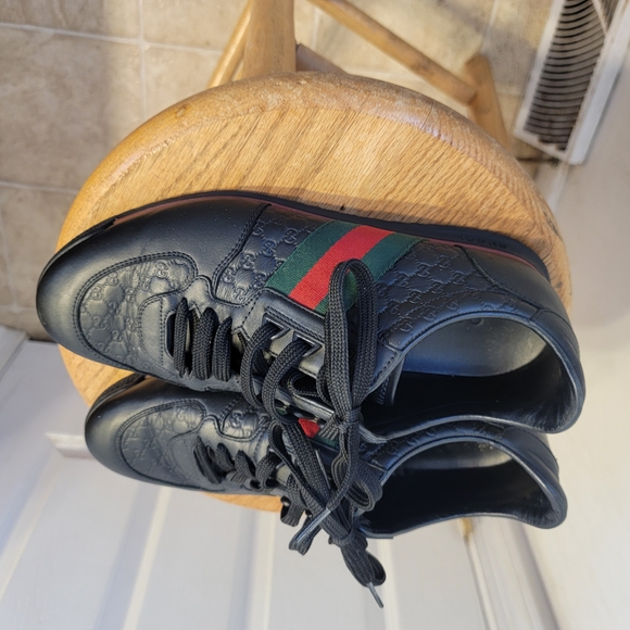 Gucci Black and Green Sneakers Size 7 Euro. 8/2 US - Picture 3 of 10